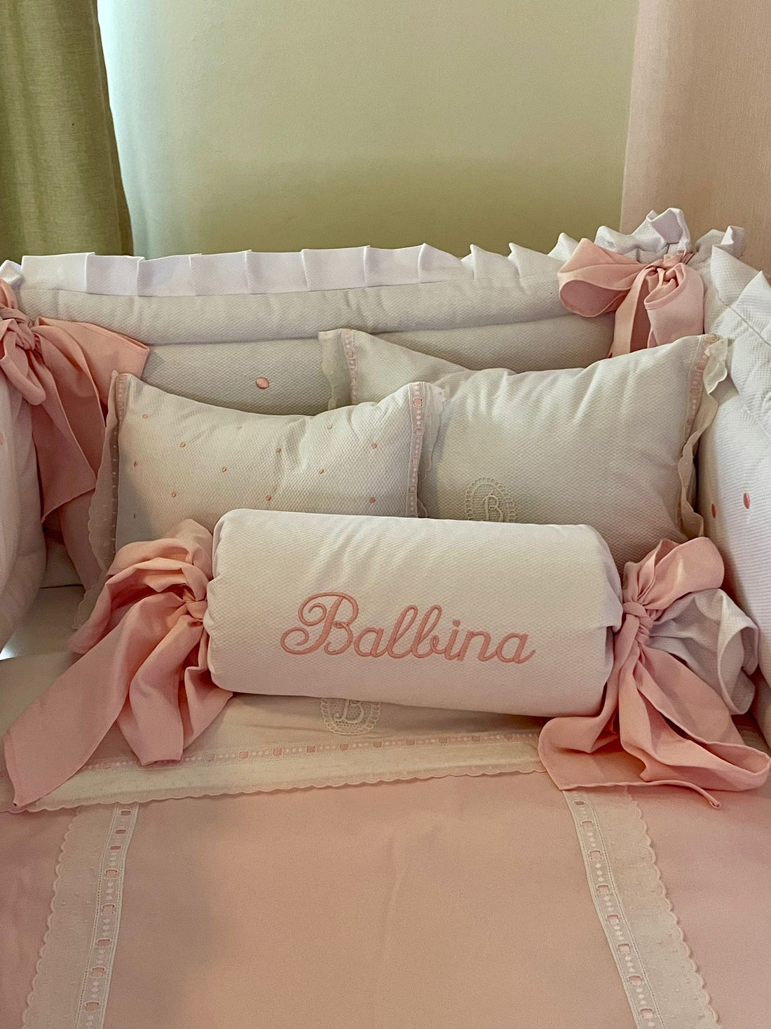 Almohada mediana a juego de las sábanas
