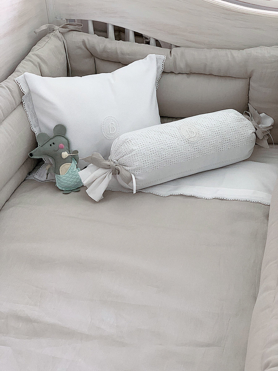Almohada mediana a juego de las sábanas